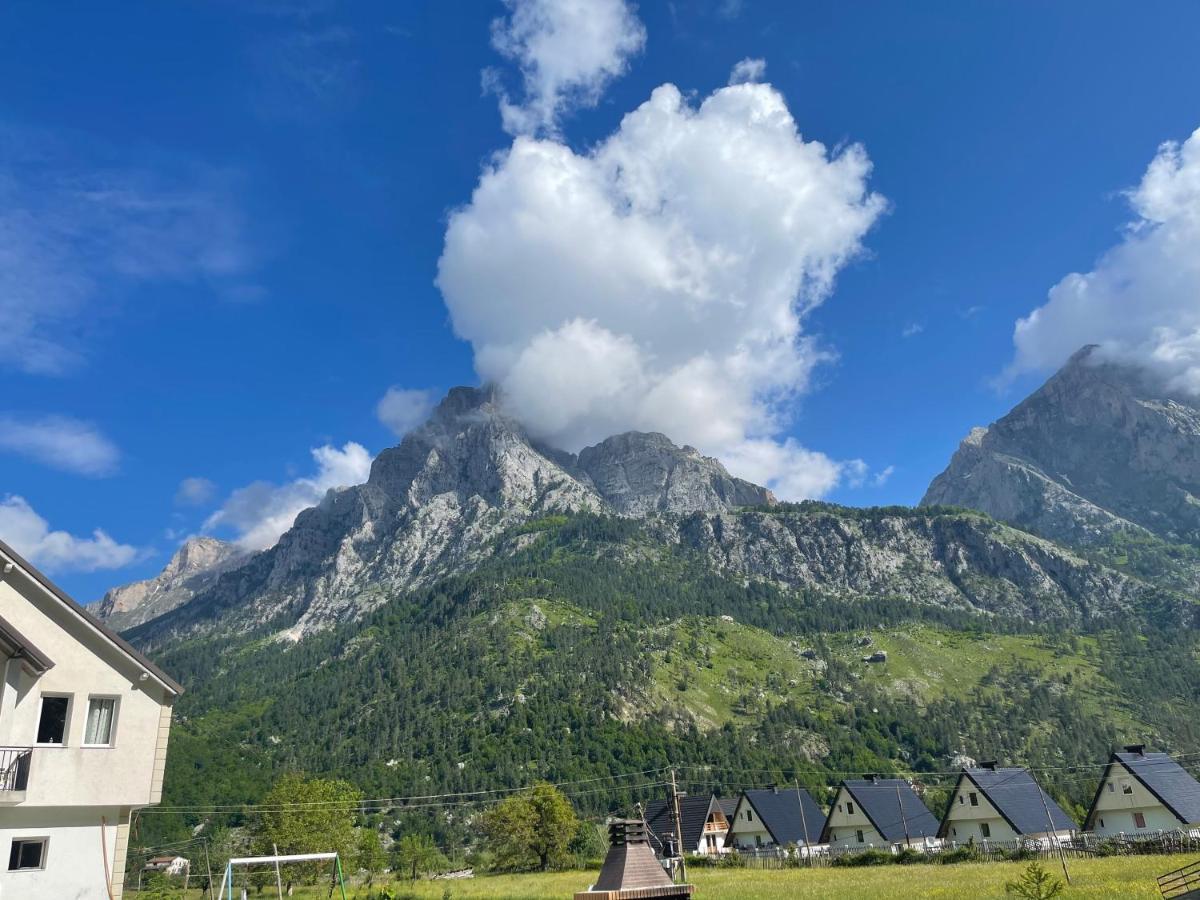 Hotel Bujtina Izet Selimaj Valbone Zewnętrze zdjęcie